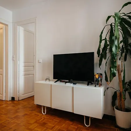 Nice Apartment ברצלונה