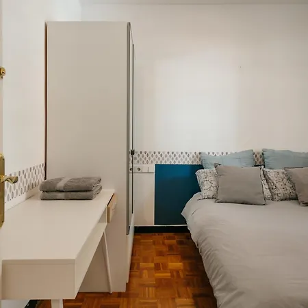 Nice Apartment * ברצלונה